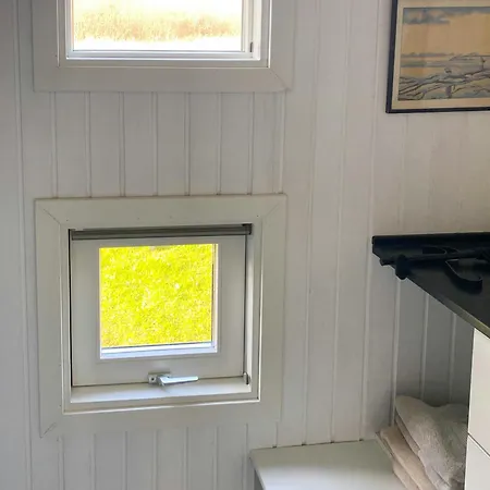 Cozy Summer House With 100 Meters To The Sea Nyaraló